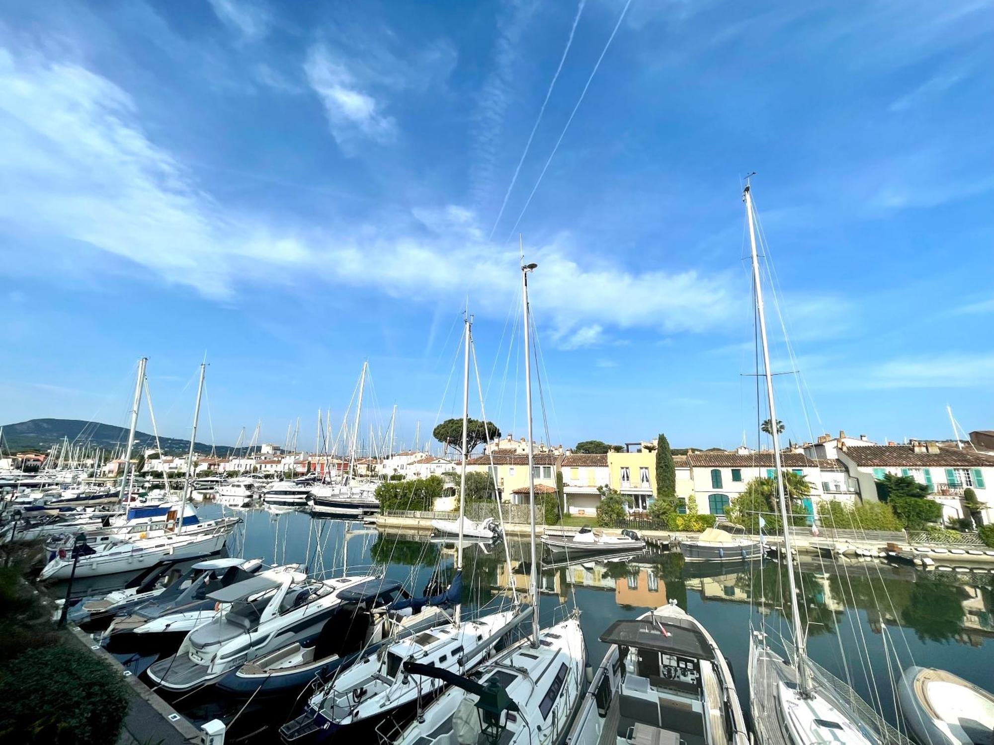 Appartement Canal View à Grimaud Extérieur photo