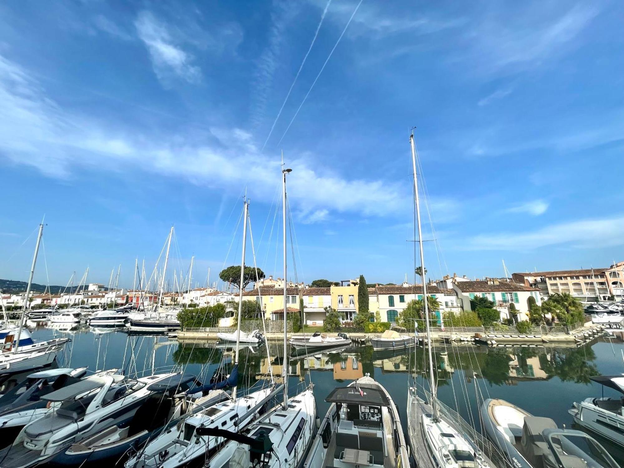 Appartement Canal View à Grimaud Extérieur photo